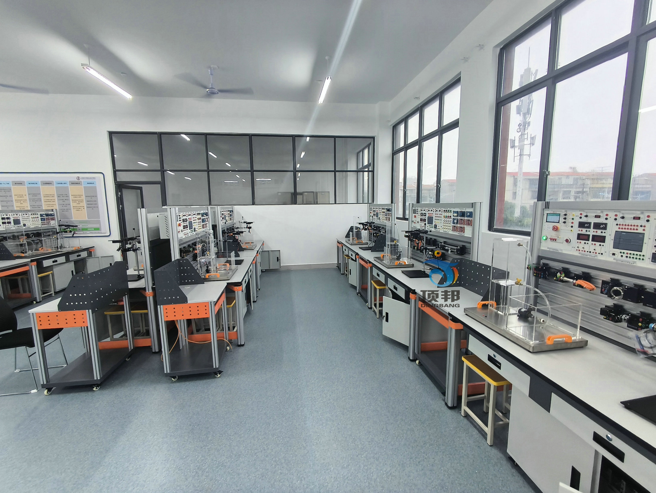 工業(yè)傳感器檢測及控制實訓(xùn)臺