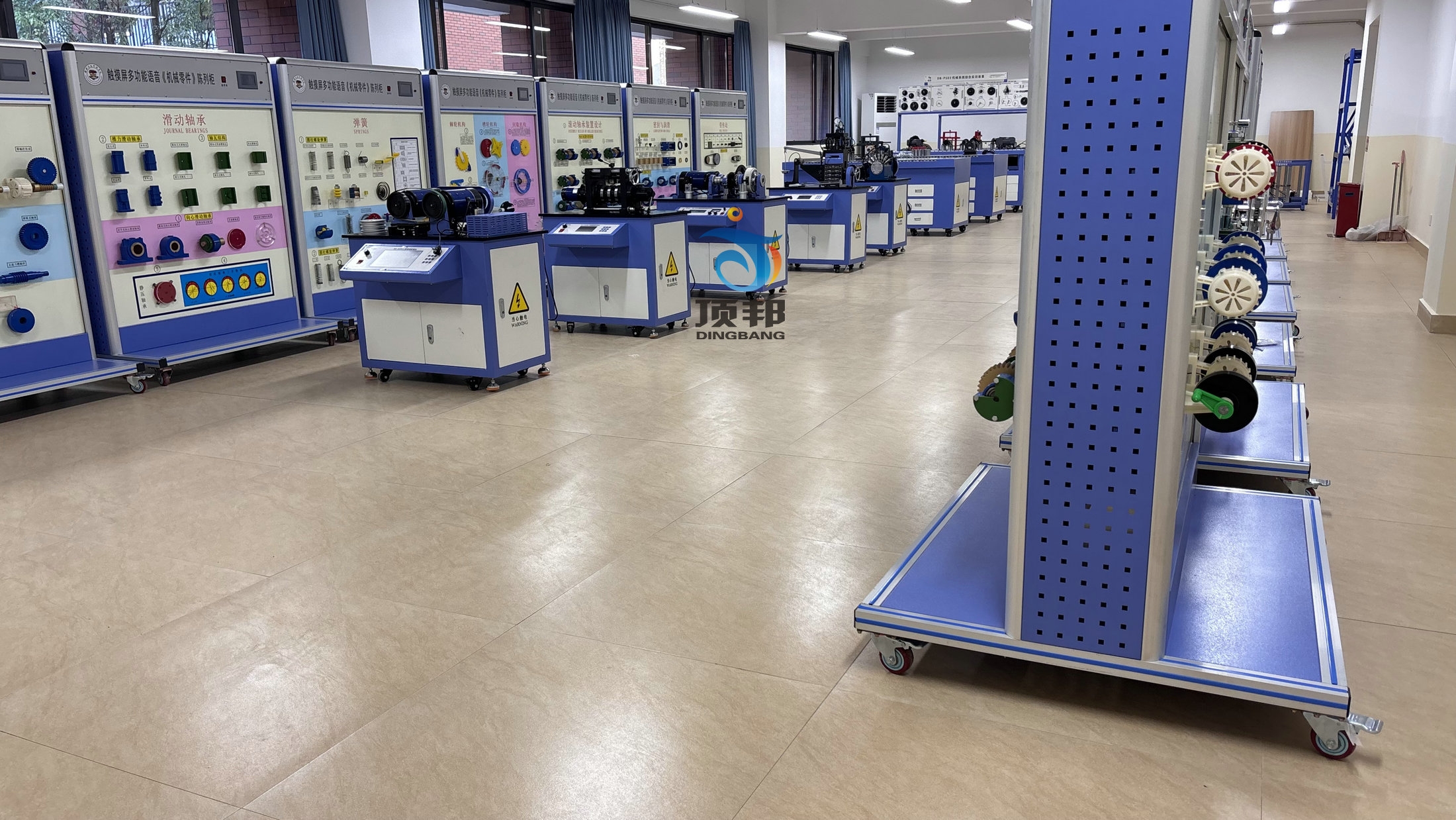 機(jī)械設(shè)計(jì)創(chuàng)新實(shí)驗(yàn)室設(shè)備